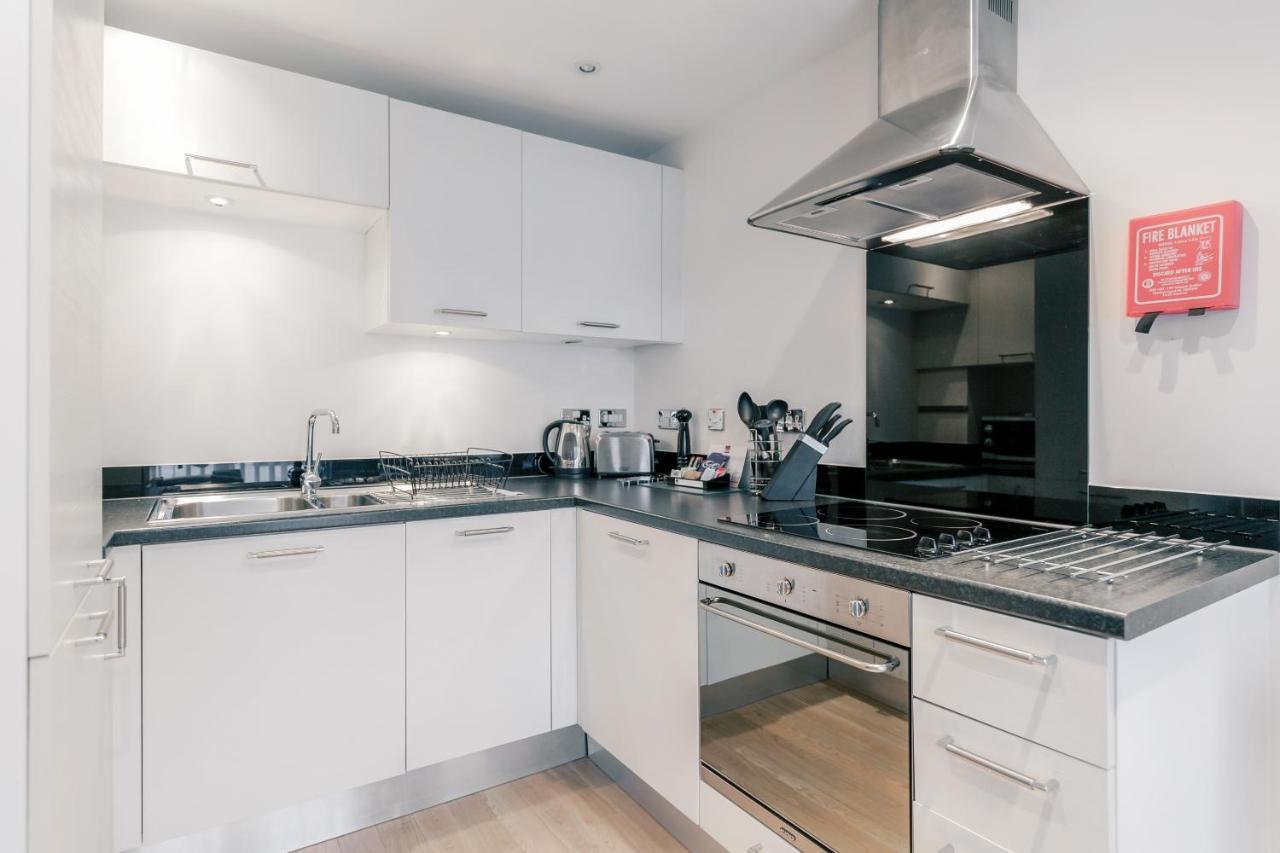Roomspace Serviced Apartments - Capitol Square Epsom Oda fotoğraf